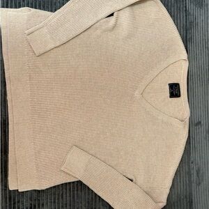 Abercrombie & Fitch Women's Tan V-Neck Sweater